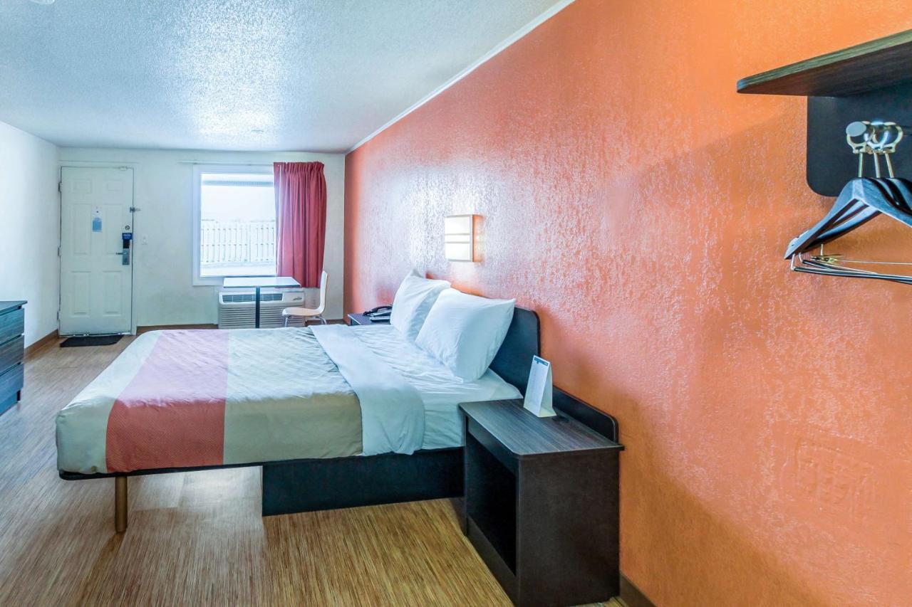 Motel 6 Kalamazoo Zewnętrze zdjęcie
