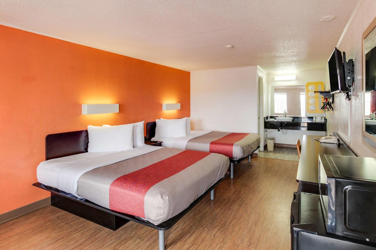Motel 6 Kalamazoo Zewnętrze zdjęcie